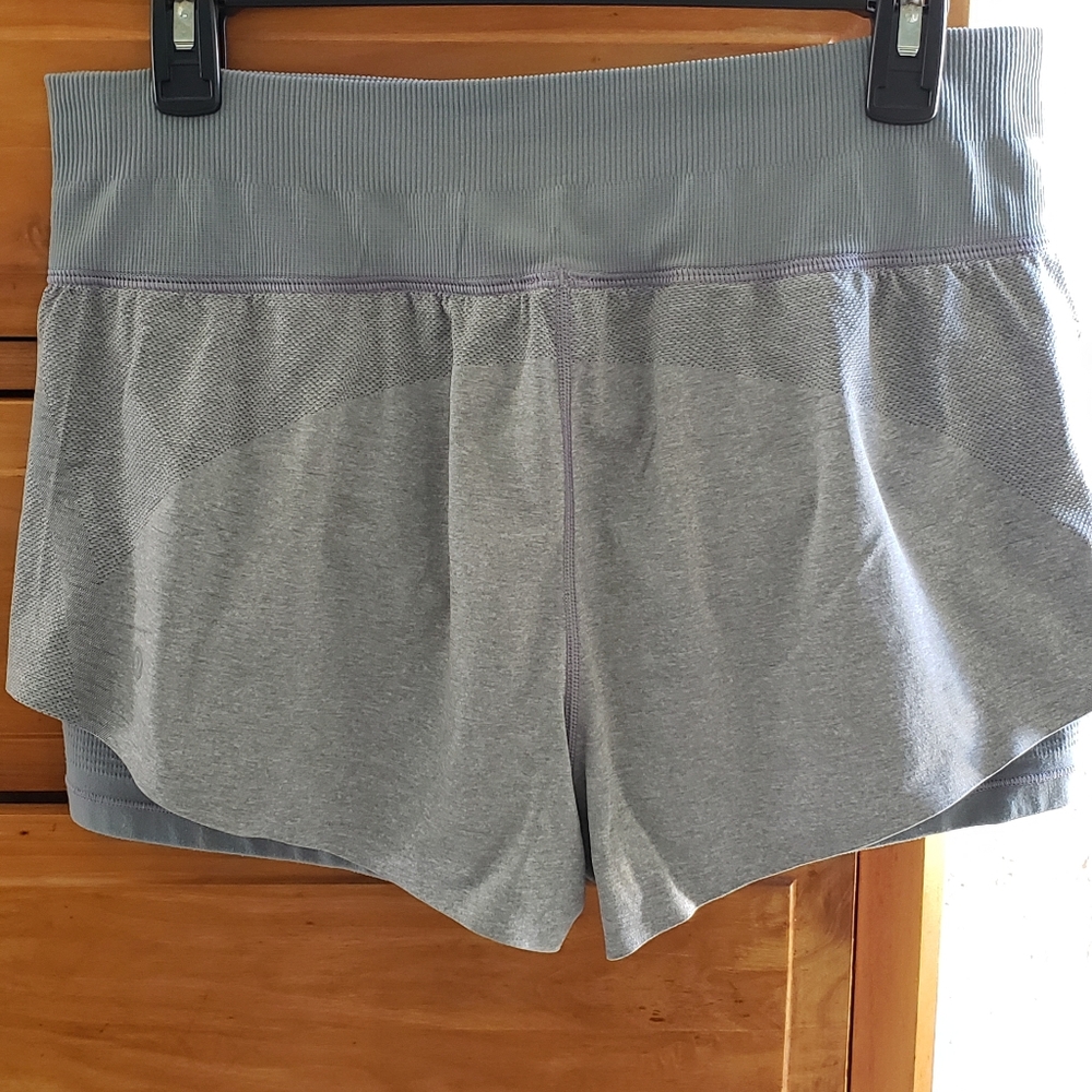 Lululemon Training Shorts sz 10